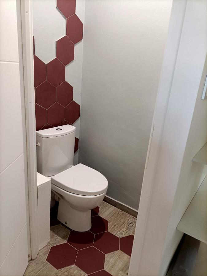 Appartement Proche Mer Avec Terrasse Et Jardin Privatif Hyères Esterno foto
