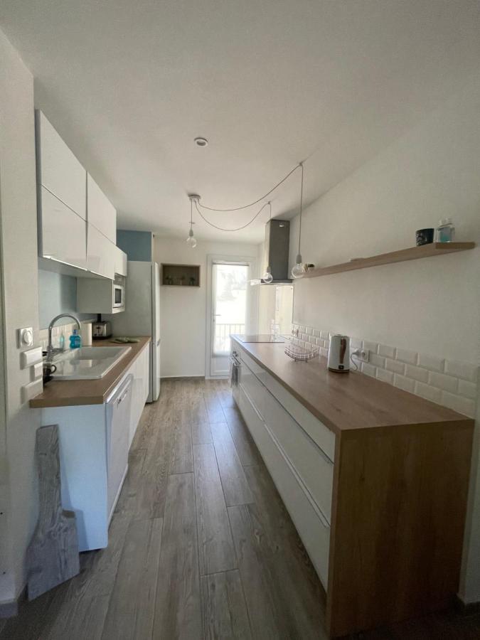 Appartement Proche Mer Avec Terrasse Et Jardin Privatif Hyères Esterno foto