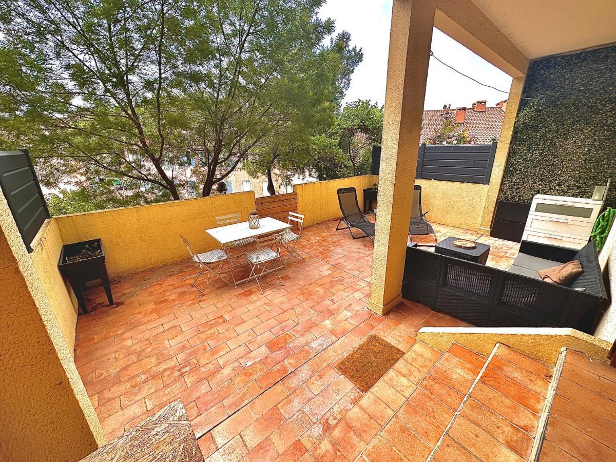 Appartement Proche Mer Avec Terrasse Et Jardin Privatif Hyères Esterno foto